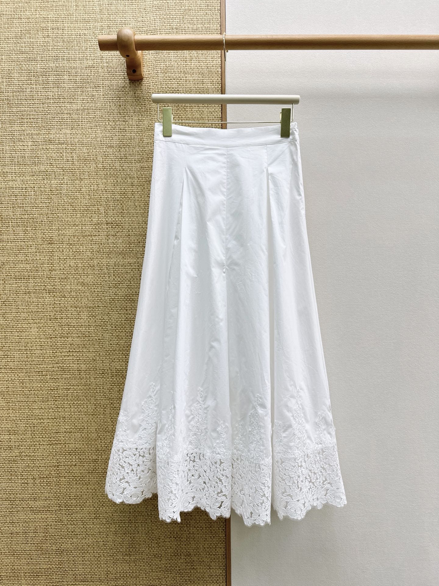 skirts and dresses woman